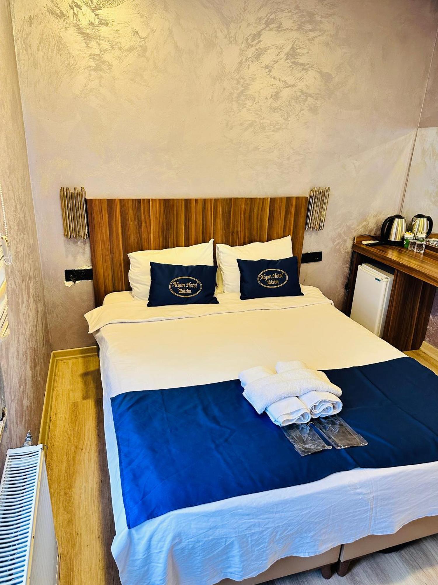 City Center Allyon Suit Hotel Istanboel Buitenkant foto